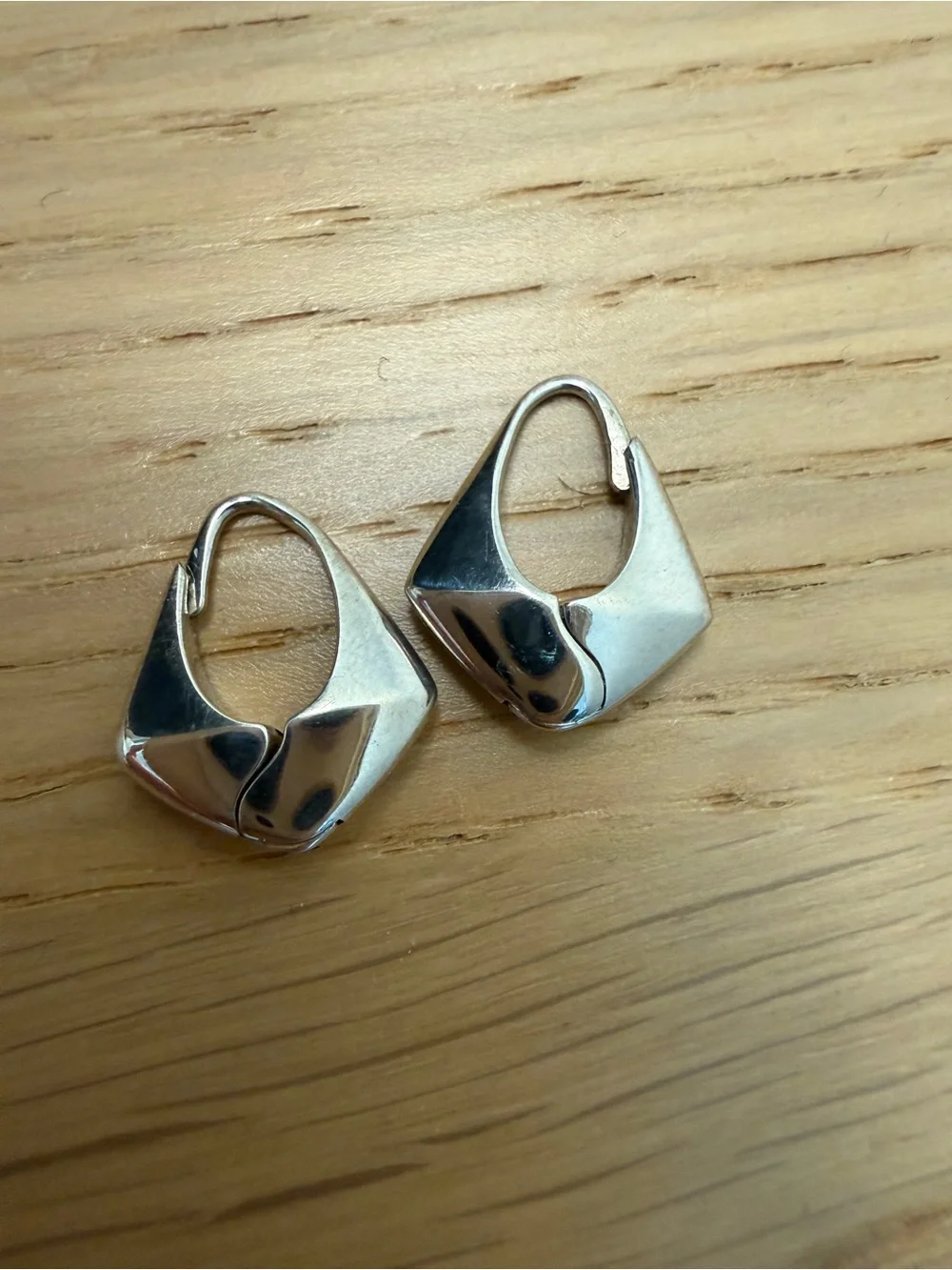 Sophie Buhai Small Pyramid hoops